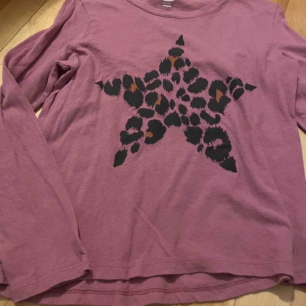 3 long sleeve size XL name brand girls shirts